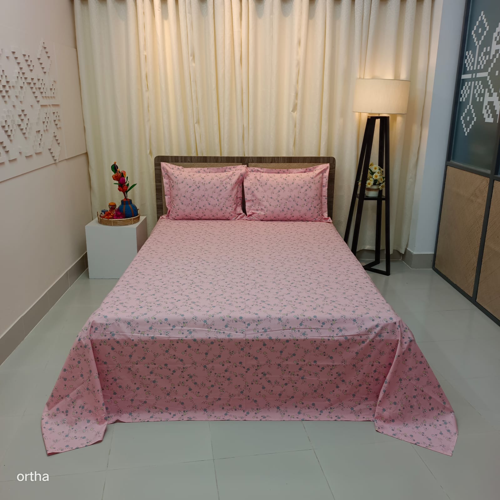 ORTHA EXCLUSIVE COTTON KING SIZE BEDSHEET – 3 PECS SET – WHITE STRIP
