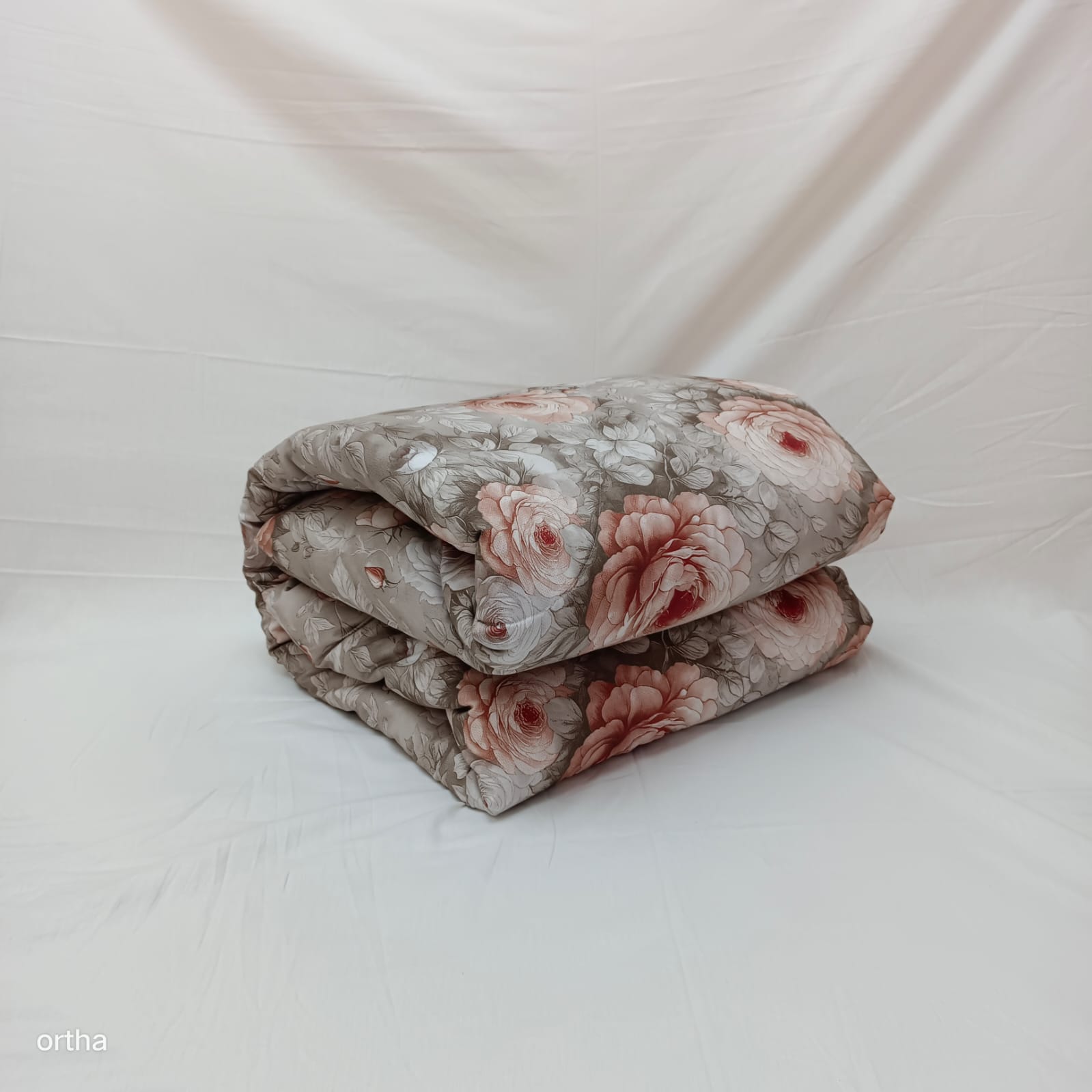 Best Quality Ortha Premium Comforter - King Size + Painting Rose