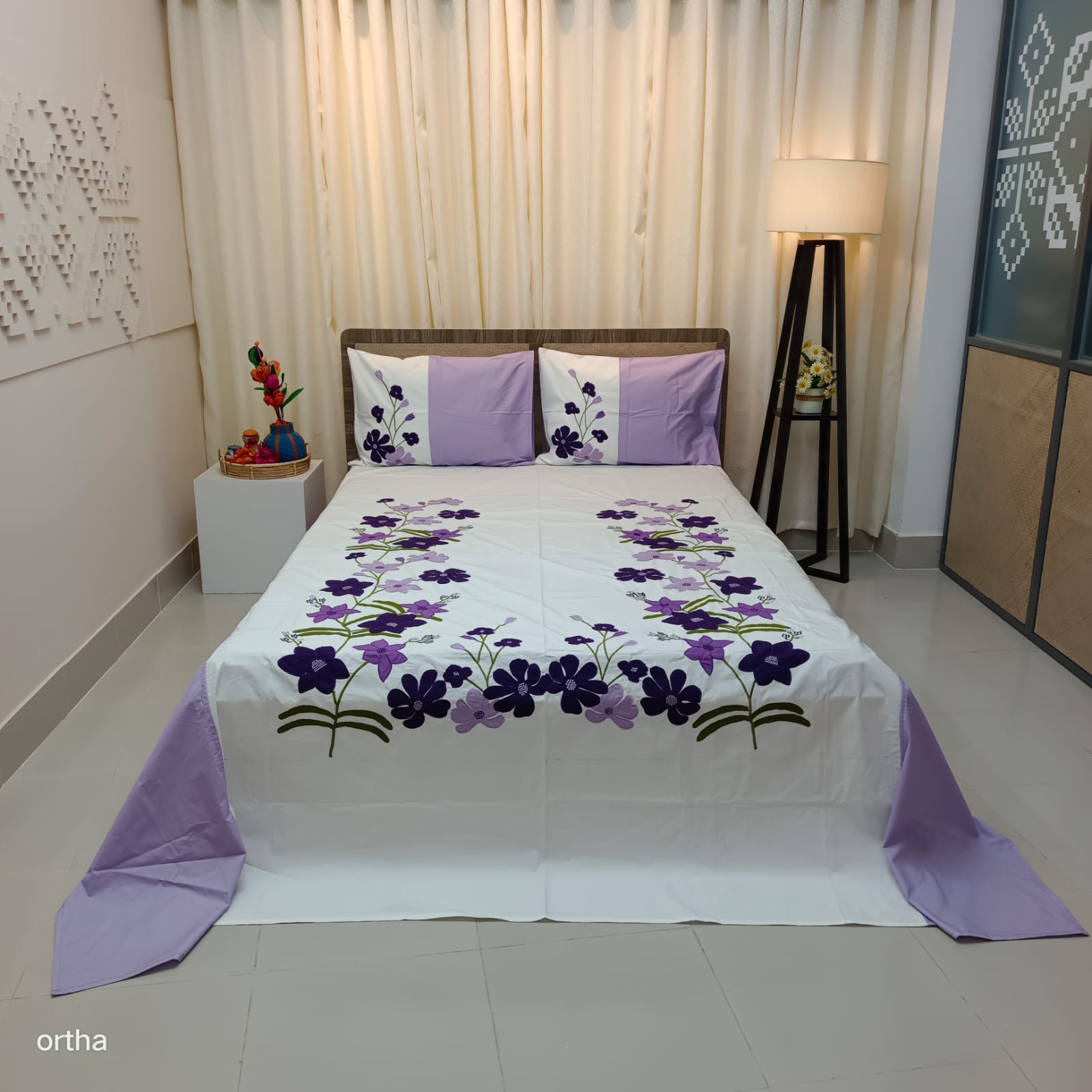 Applique & Embroidery Bed Sheet Set - Purple Flower
