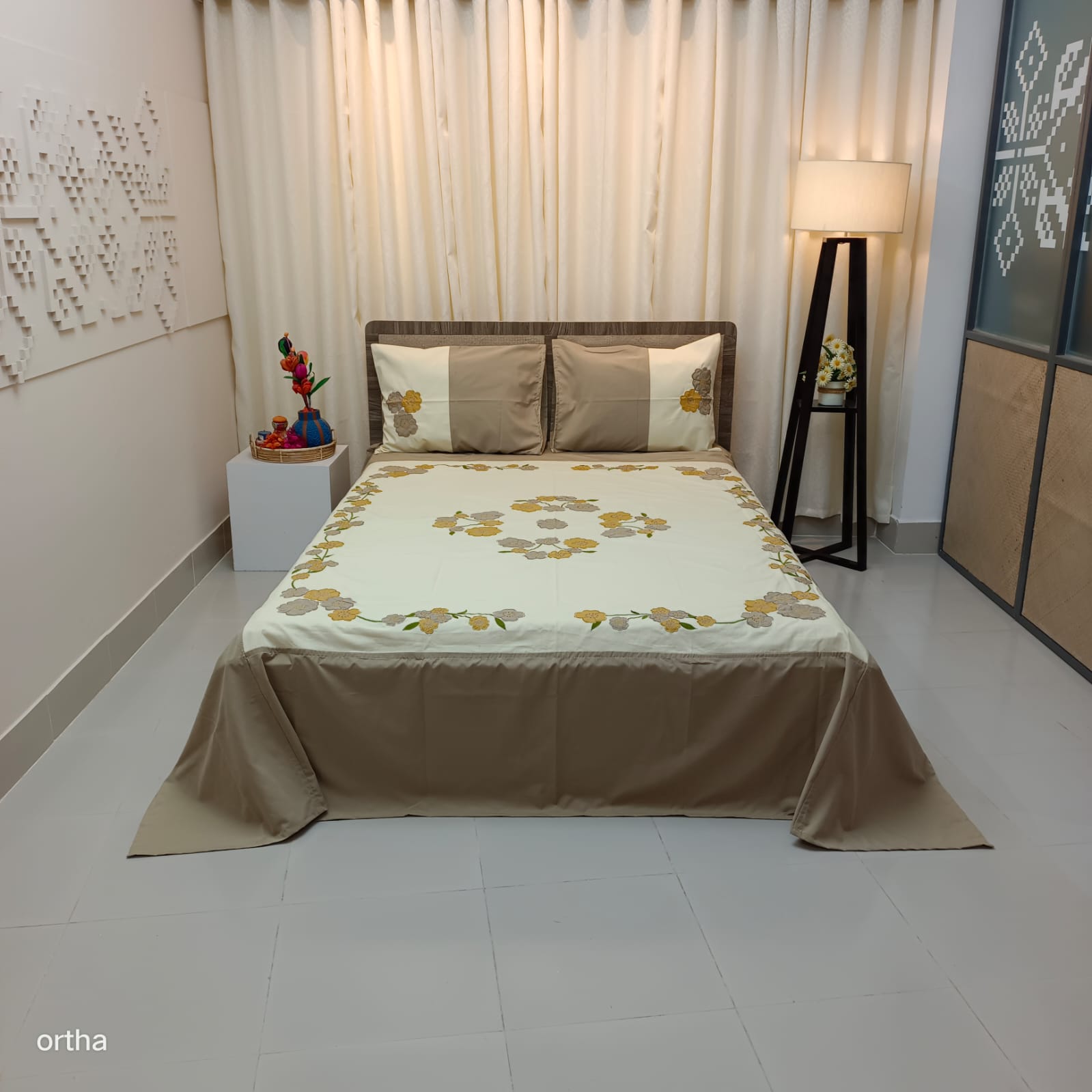 Applique & Embroidery Bed Sheet Set - Flora Cream