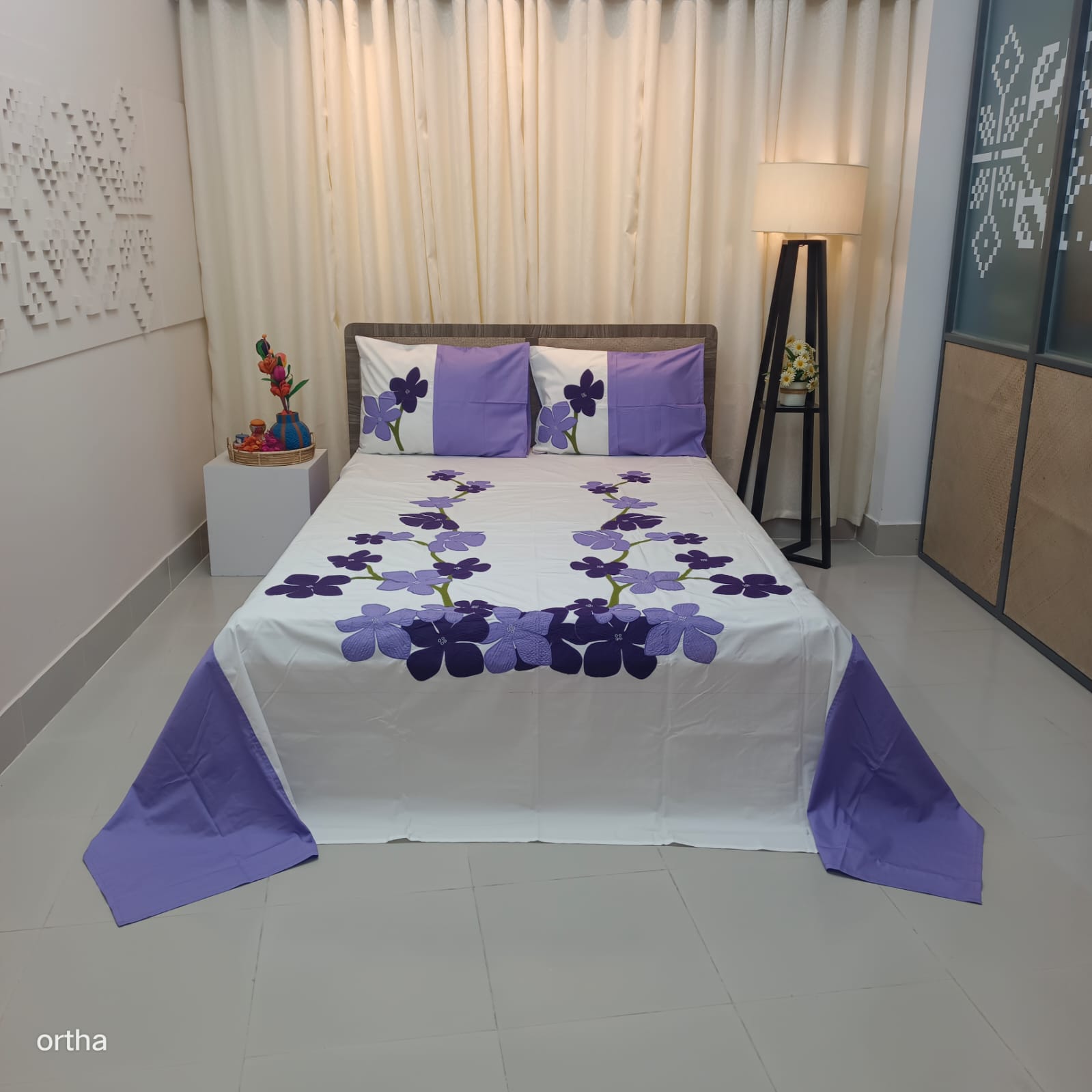 Applique & Embroidery Bed Sheet Set - Purple Orchid