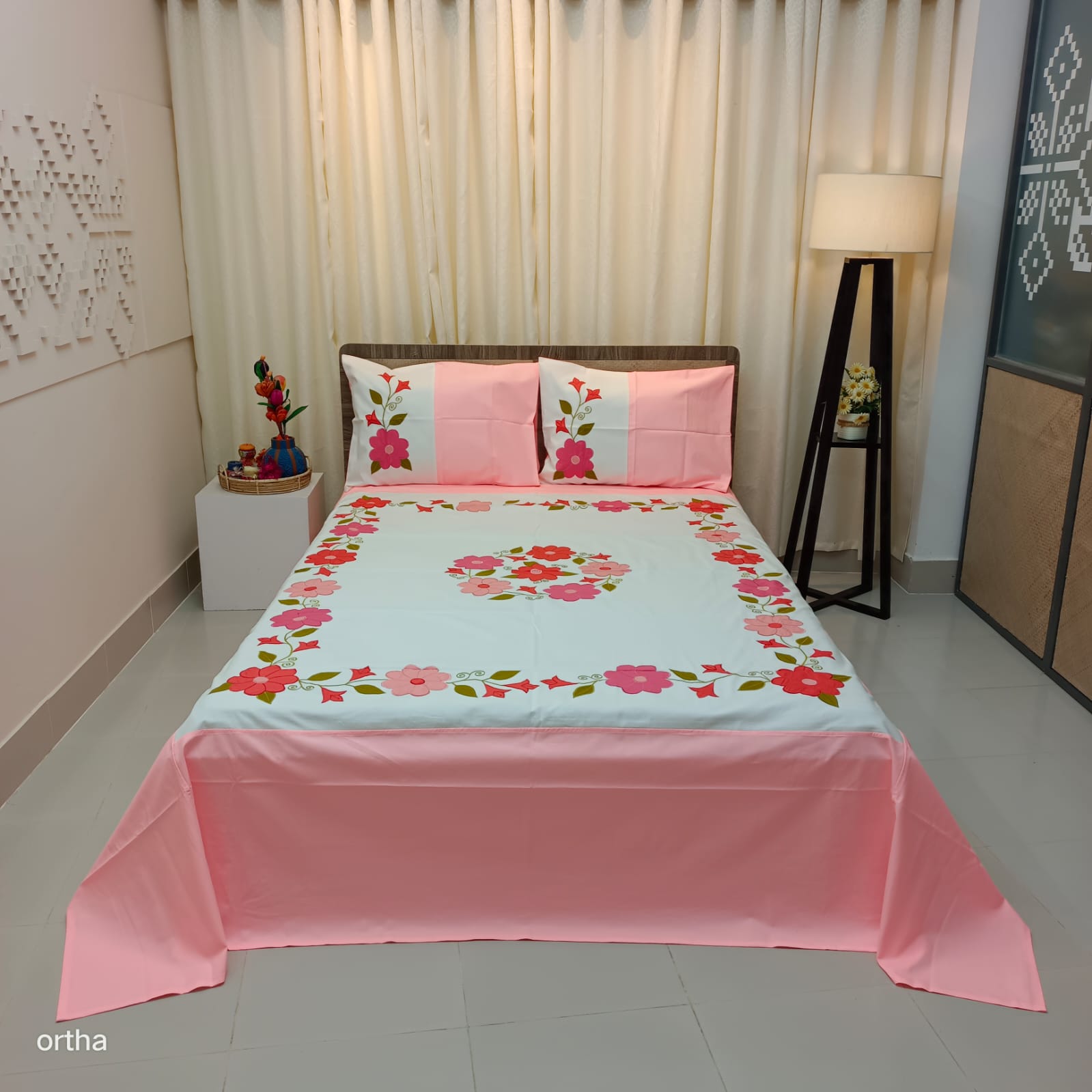 Applique & Embroidery Bed Sheet Set - Flora Pink