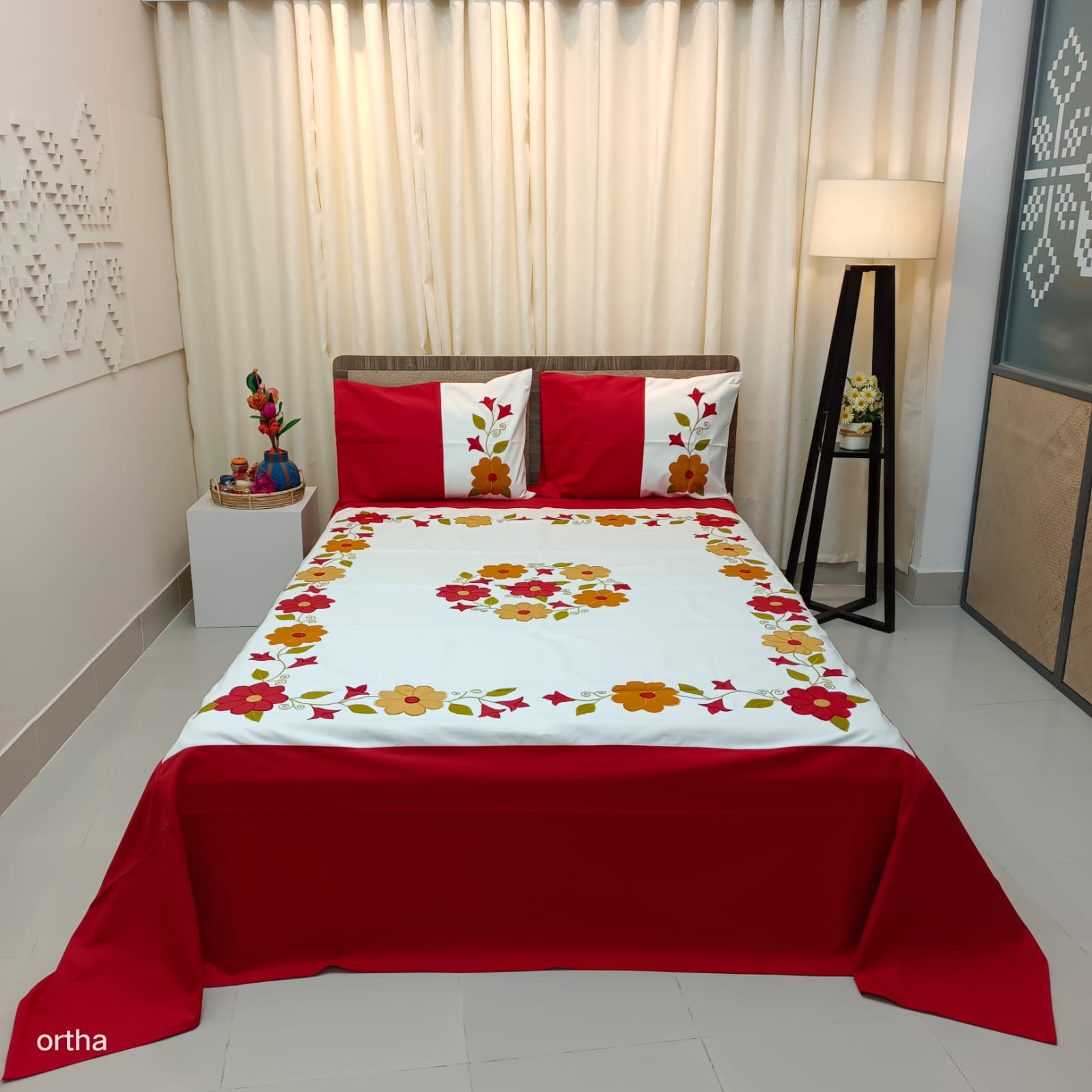 Applique & Embroidery Bed Sheet Set - Flora Red