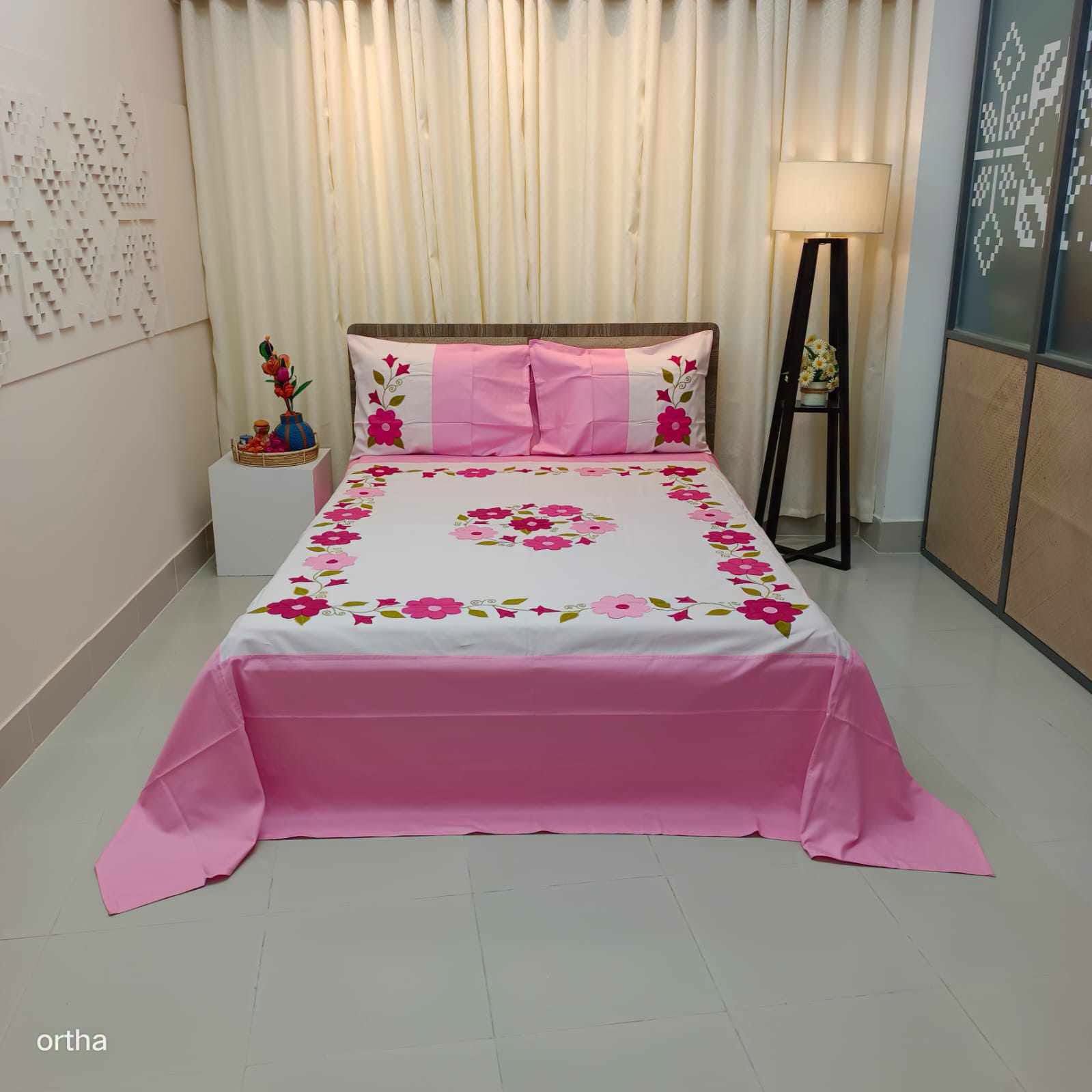 Applique & Embroidery Bed Sheet Set - Pink Purple
