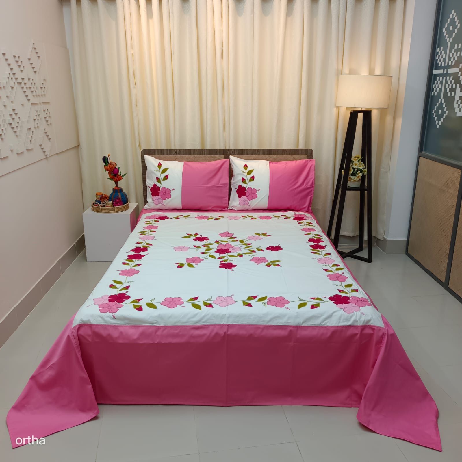 Applique & Embroidery Bed Sheet Set - Jaba