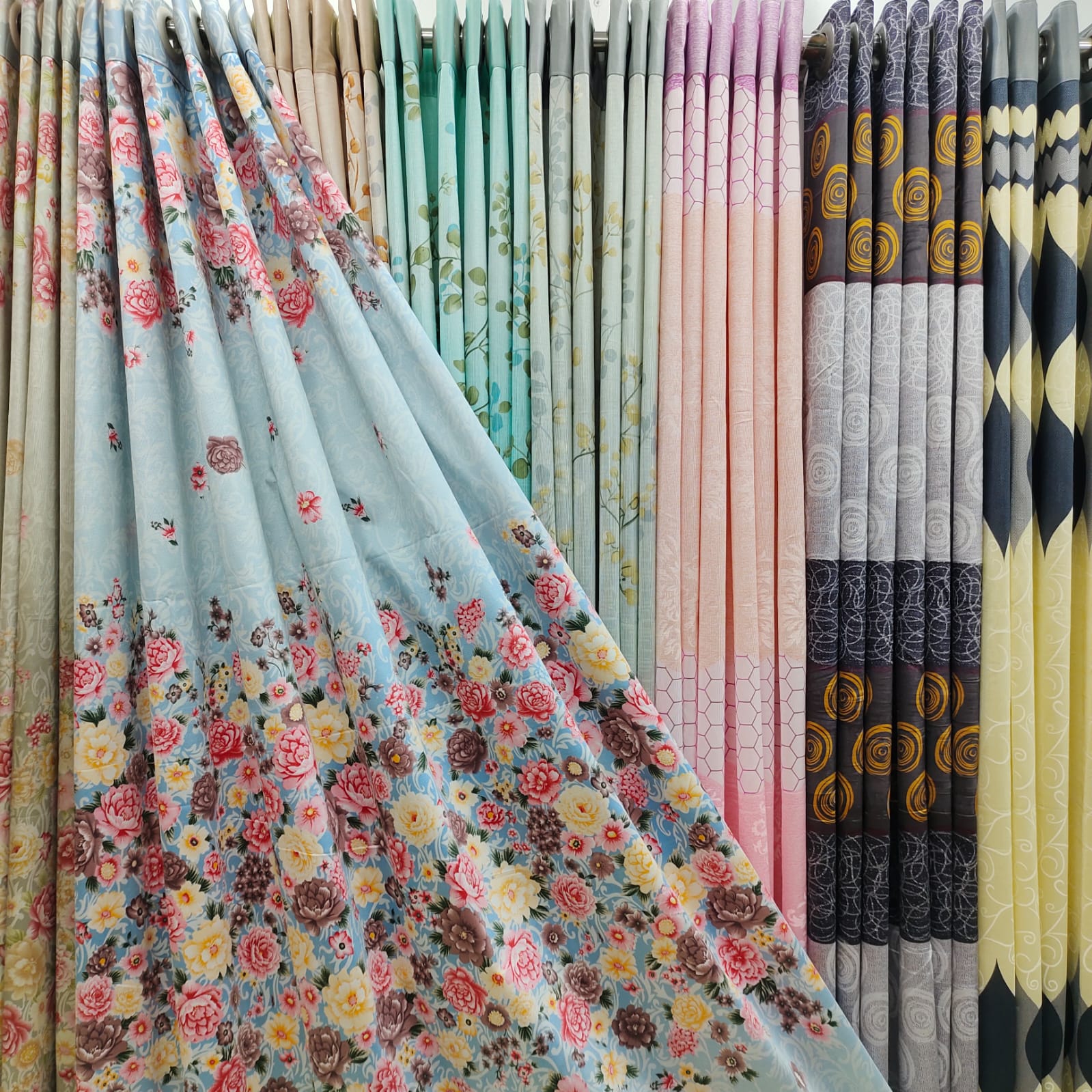 Ortha Luxury Curtain - Hajar Golap Paste - 6 Kuchi