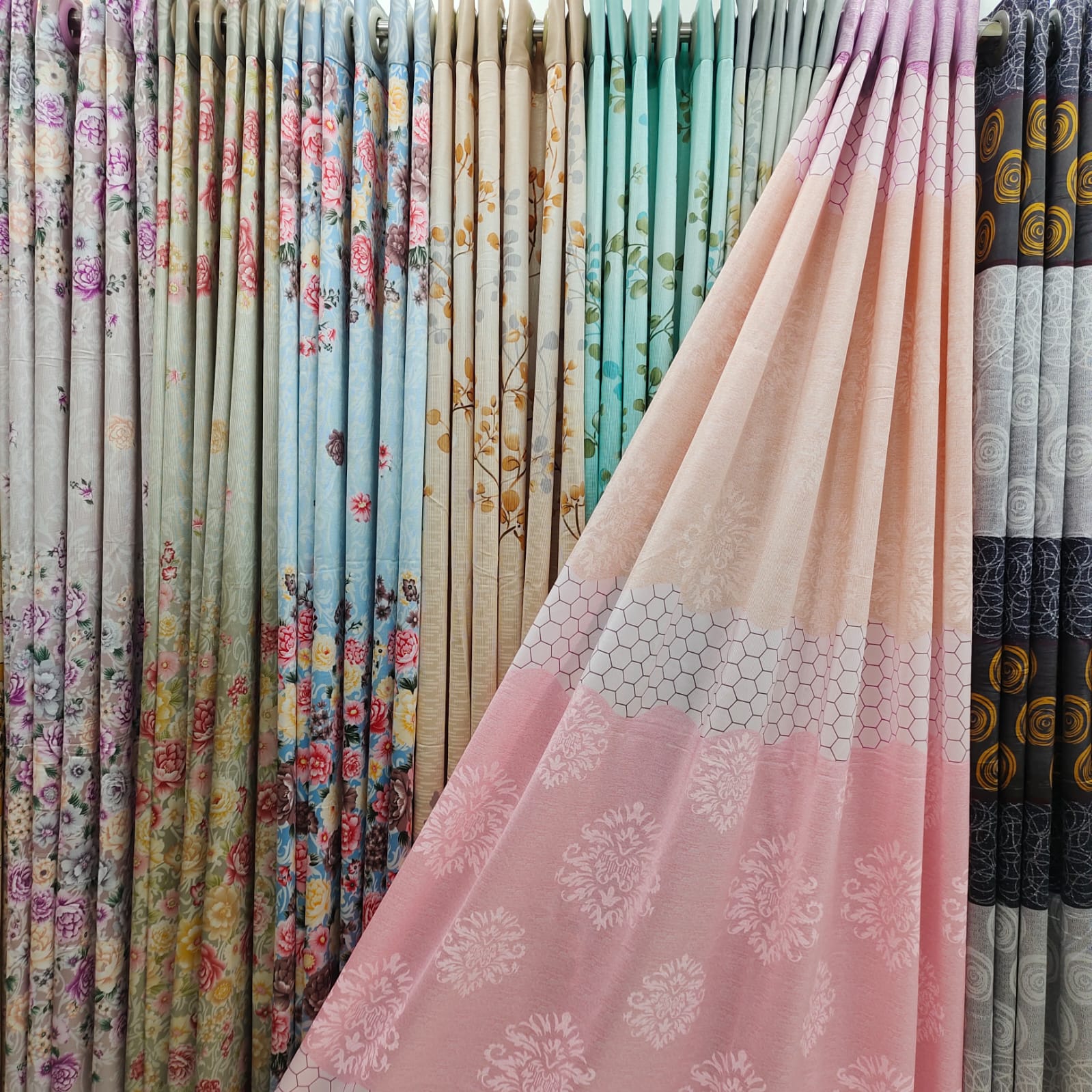 Ortha Luxury Curtain - Naksha Pink - 6 Kuchi