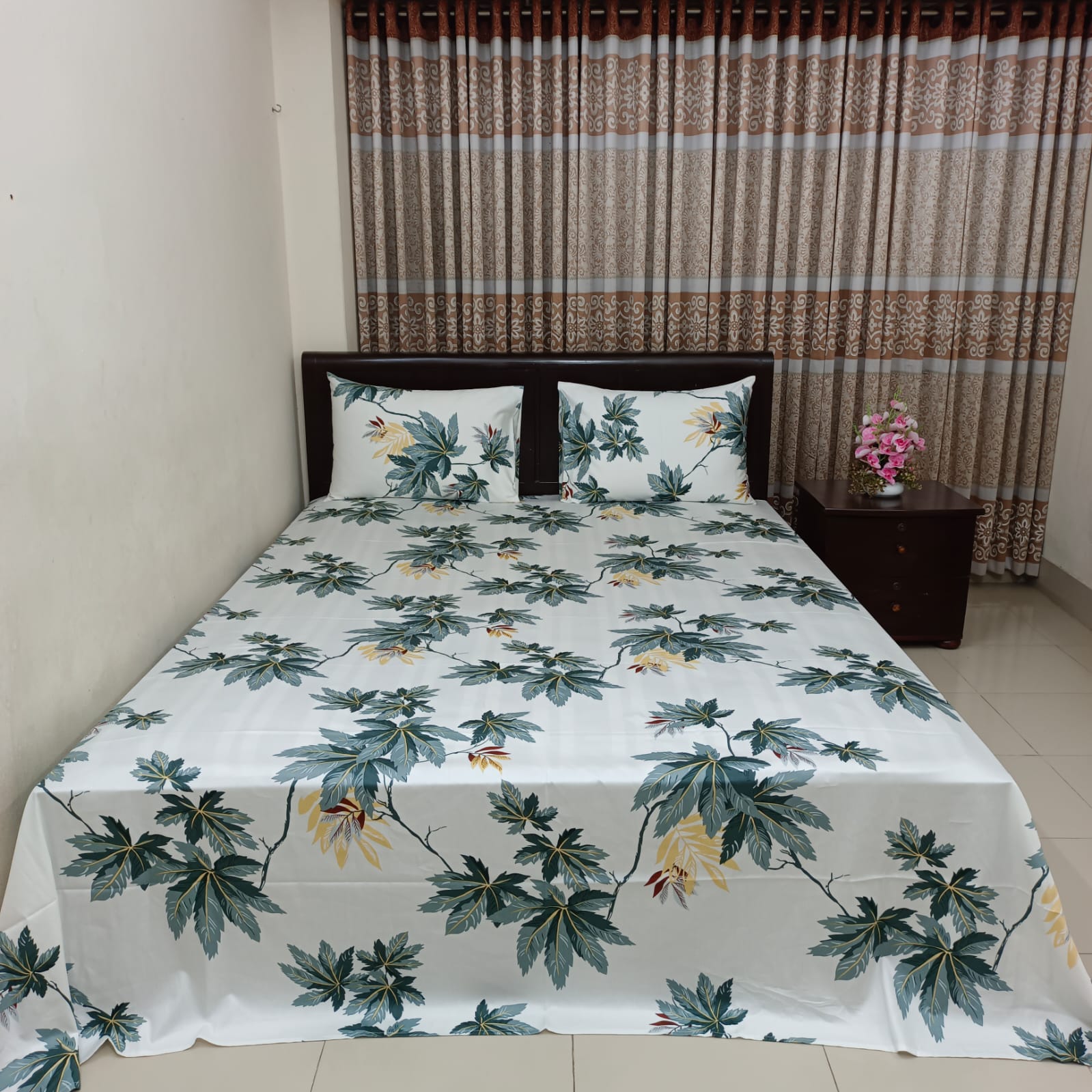 30/30 Count Luxury Exclusive Ortha Bedsheet – King Size – 3 Pecs Set – White Leaf