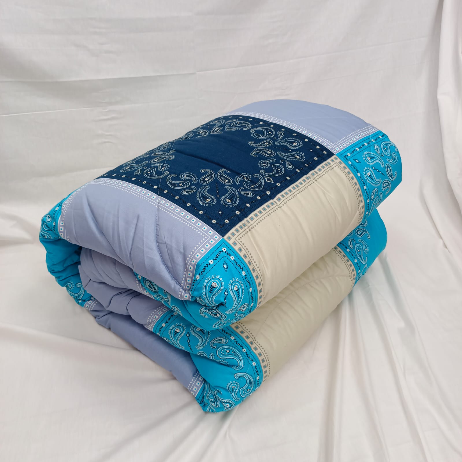 Finest Quality Super King Size Ortha Luxury Comforter (85 X 95 Inch) - Blue Box