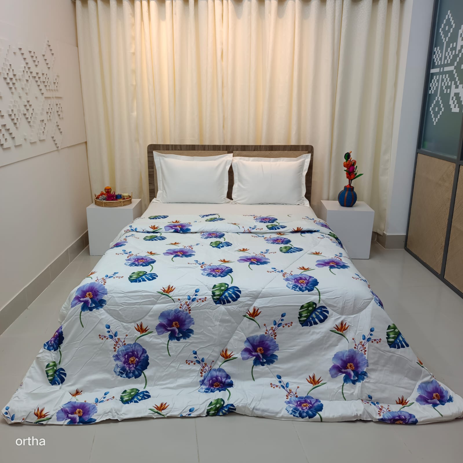 Finest Quality King Size Ortha Luxury Comforter (7 X 7.5 Feet) – Feather Touch Padding – White Lavender