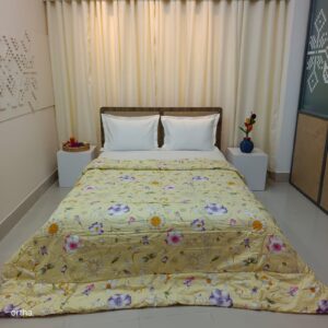 Finest Quality King Size Ortha Luxury Comforter (7 X 7.5 Feet) - Feather Touch Padding - Cream Flora