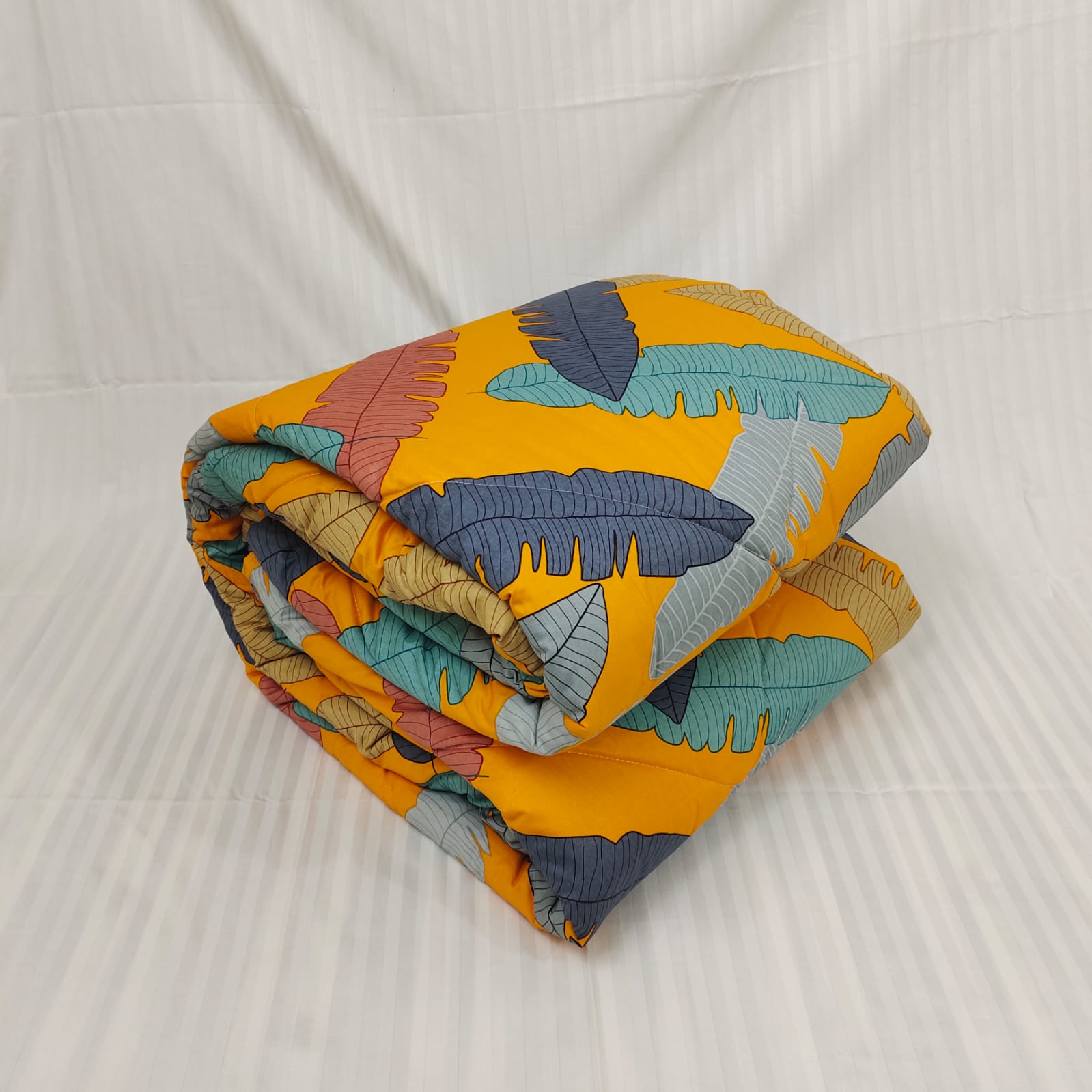 Finest Quality Super King Size Ortha Luxury Comforter (85 X 95 Inch) - Feather Touch Padding - Kalapata Yellow