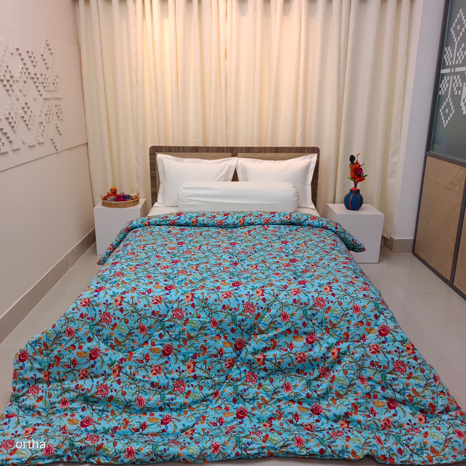 Finest Quality King Size Ortha Luxury Comforter (7 X 7.5 Feet) - Feather Touch Padding - Pori Paste