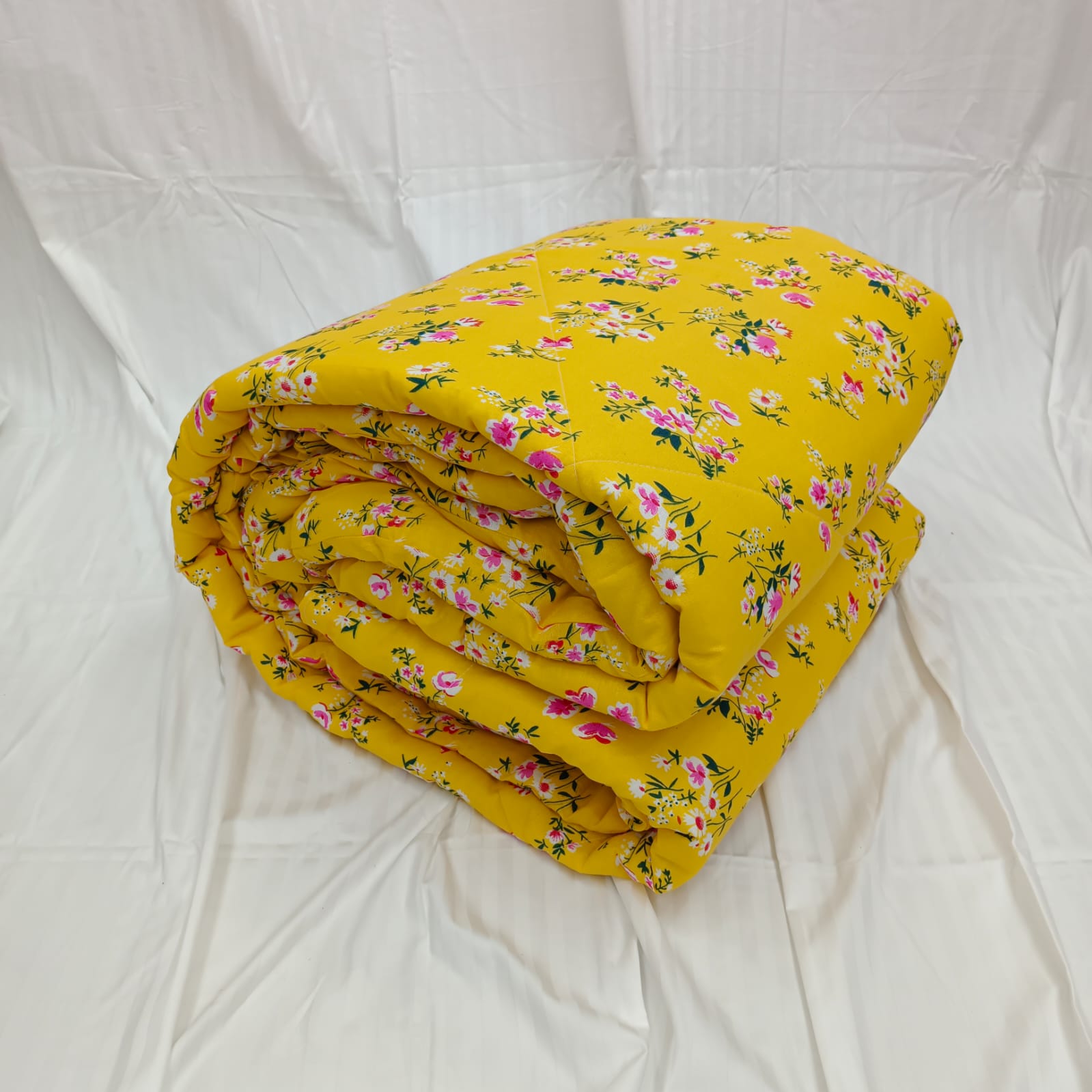 King Size Ortha Comforter – Nayantara Mustered