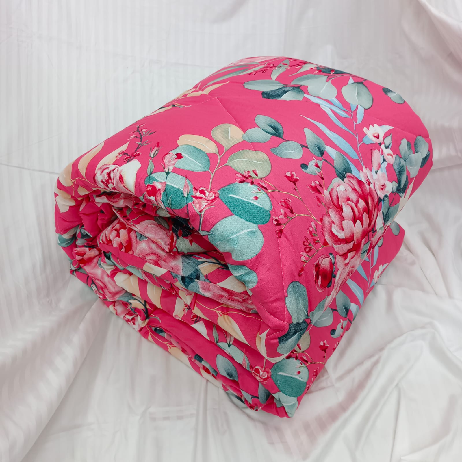 Finest Quality King Size Ortha Luxury Comforter (7 X 7.5 Feet) - Feather Touch Padding - Rose Pink - Image 3