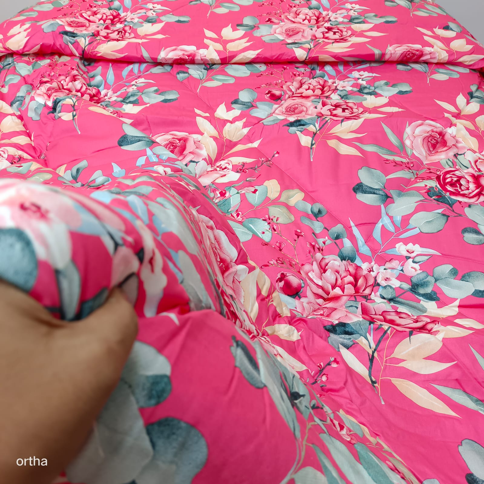 Finest Quality King Size Ortha Luxury Comforter (7 X 7.5 Feet) - Feather Touch Padding - Rose Pink - Image 2