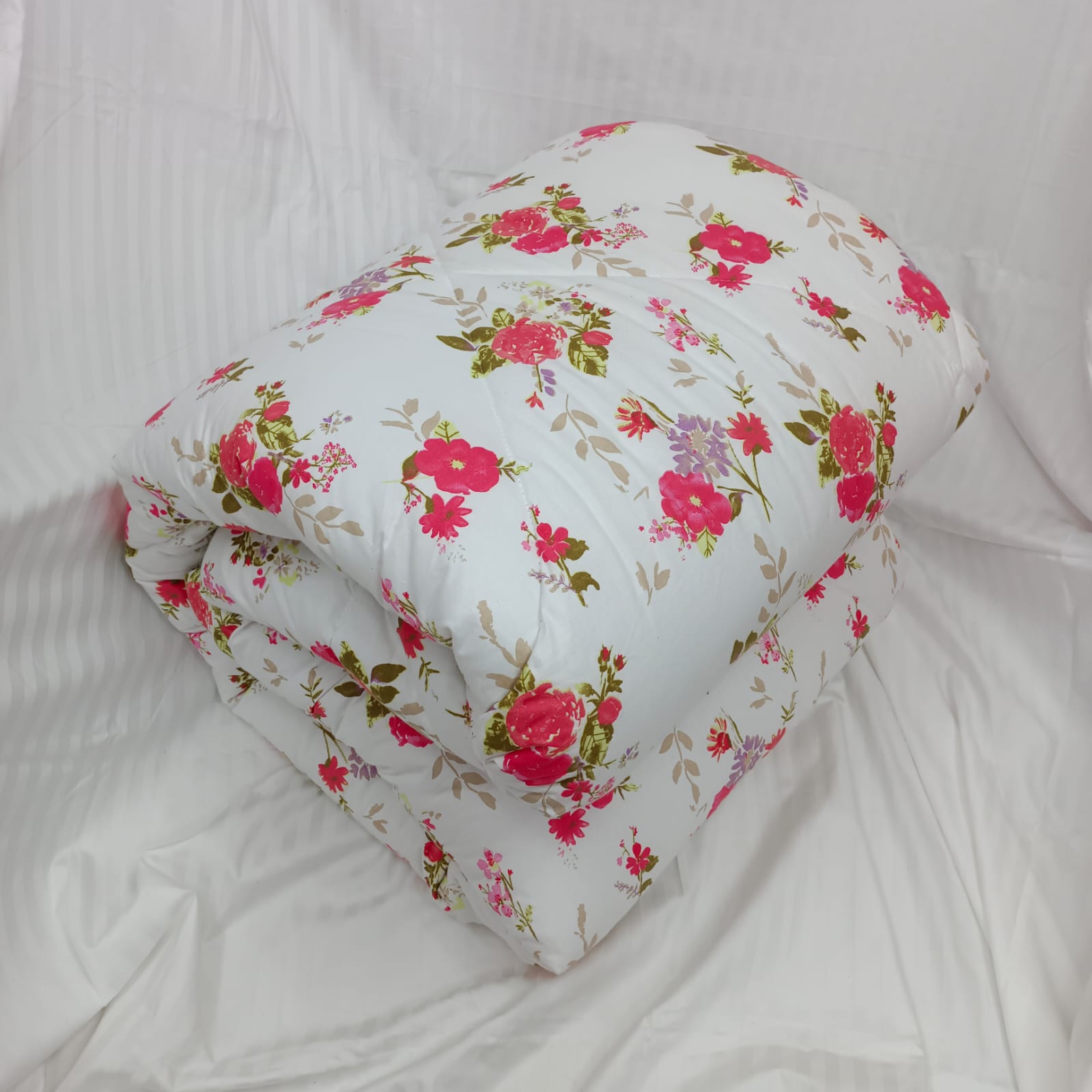 Export Quality King Size Ortha Exclusive Comforter (85 X 90 Inch) – Love Rose - Image 3