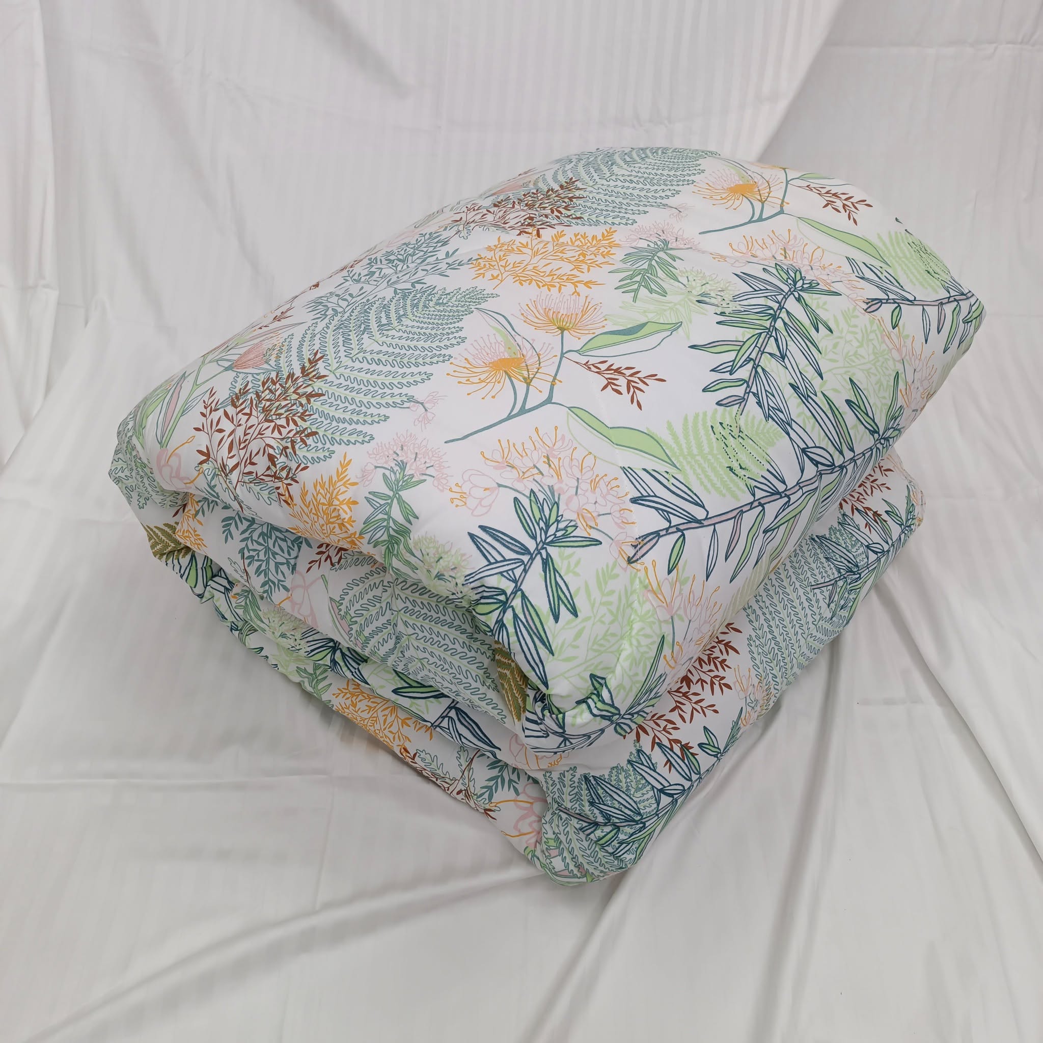 Finest Quality King Size Ortha Luxury Comforter (7 X 7.5 Feet) - Feather Touch Padding – Snow Forest