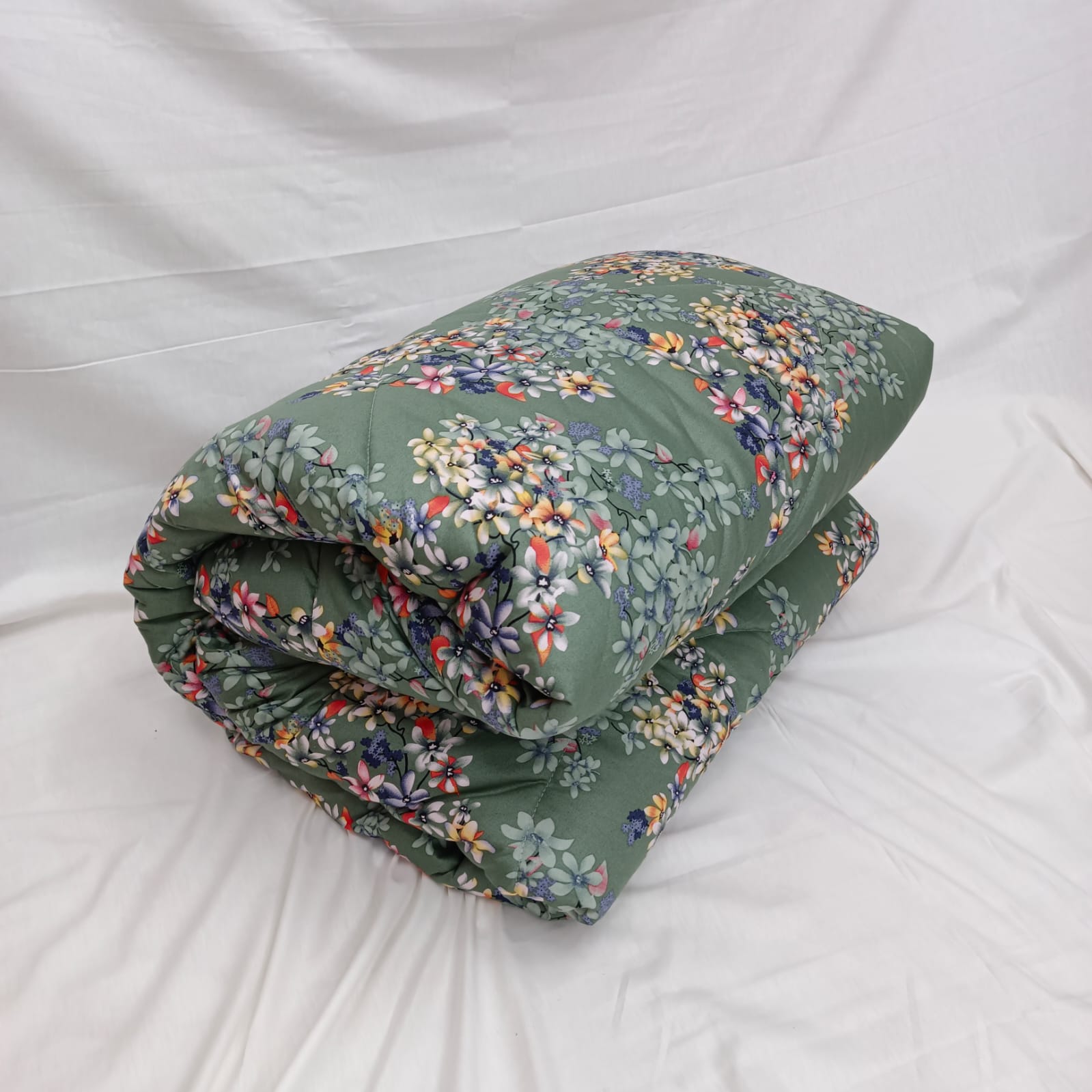 Finest Quality Super King Size Ortha Luxury Comforter (85/90 Inch)