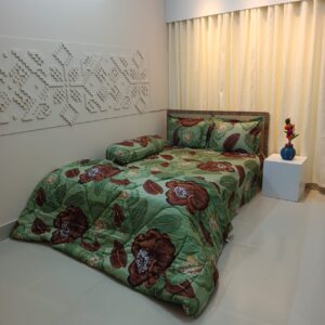 Finest Quality Super King Size Ortha Luxury Comforter (85 X 95 Inch) – Green D Indica