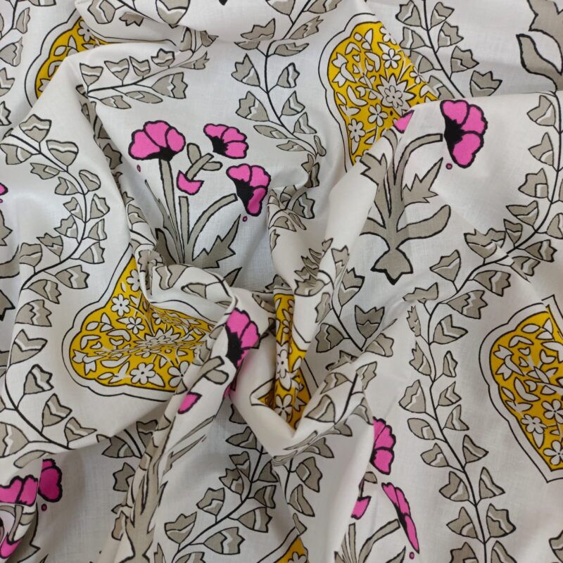 ORTHA EXCLUSIVE COTTON KING SIZE BEDSHEET – 3 PECS SET - Image 3
