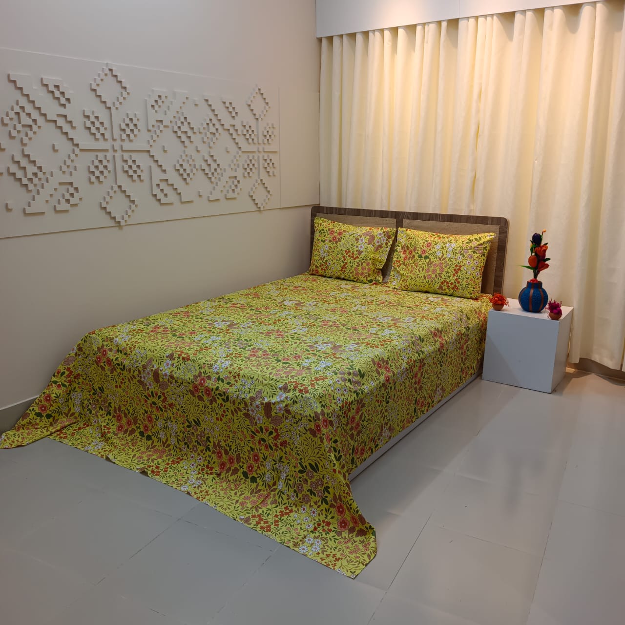 ORTHA EXPORT QUALITY SATIN COTTON KING SIZE DOUBLE BEDSHEET – 3 PECS SET – MUSTERED FLORA