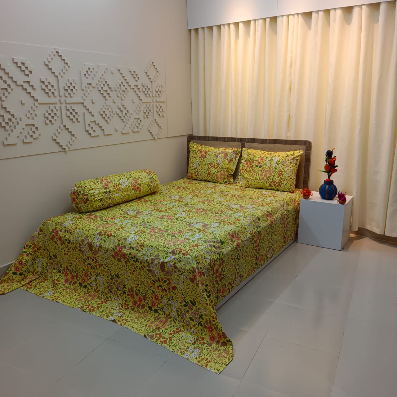 ORTHA EXPORT QUALITY SATIN COTTON KING SIZE DOUBLE BEDSHEET – 3 PECS SET – MUSTERED FLORA - Image 5