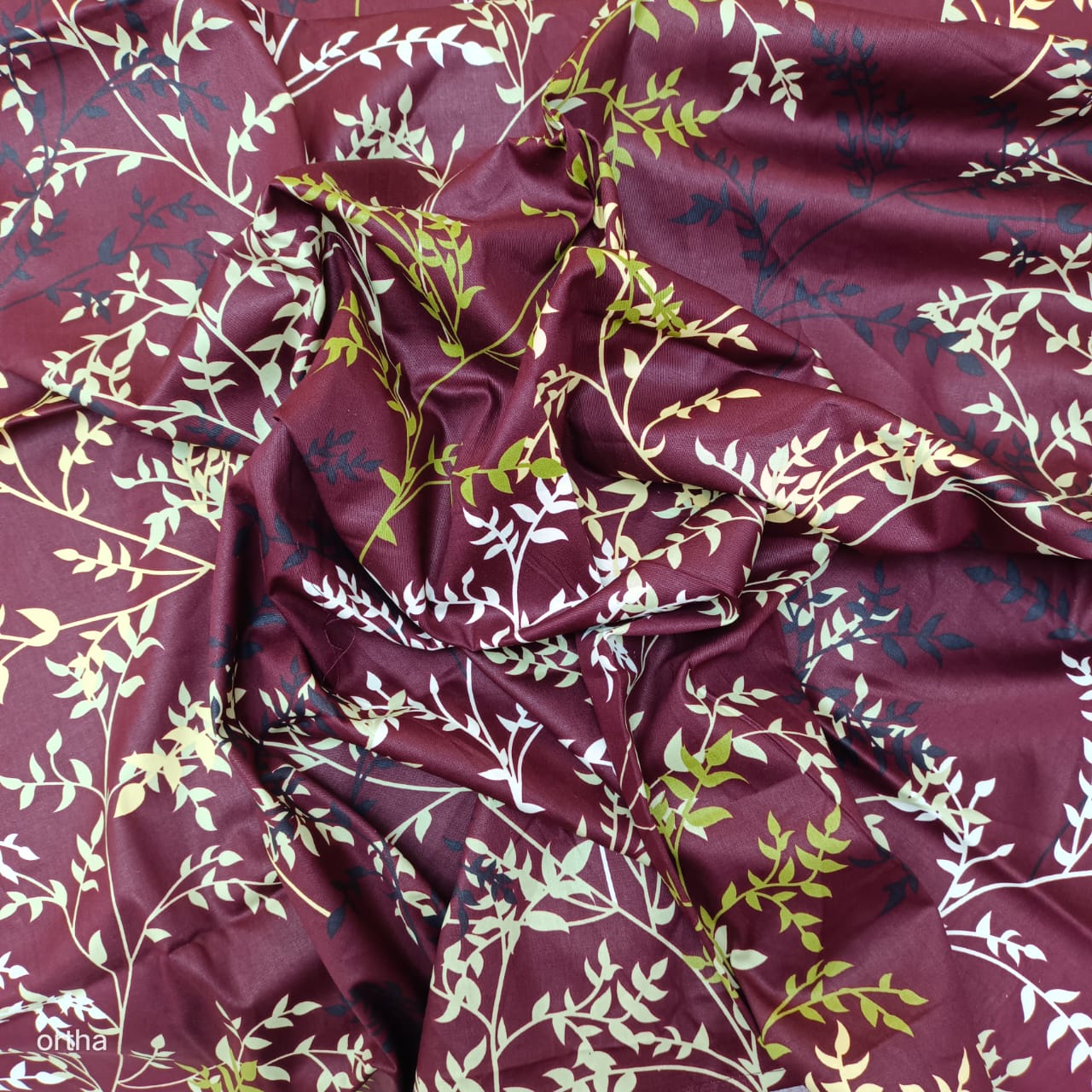 Luxury Twill Cotton Ortha Bedsheet – King Size – 3Pecs – Golden Maroon - Image 8