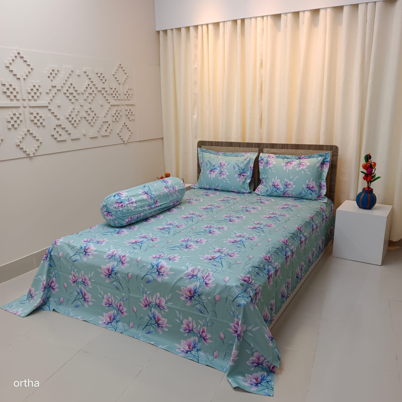 Luxury Twill Cotton Ortha Bedsheet – King Size – 3Pecs – Lime Lavender - Image 6