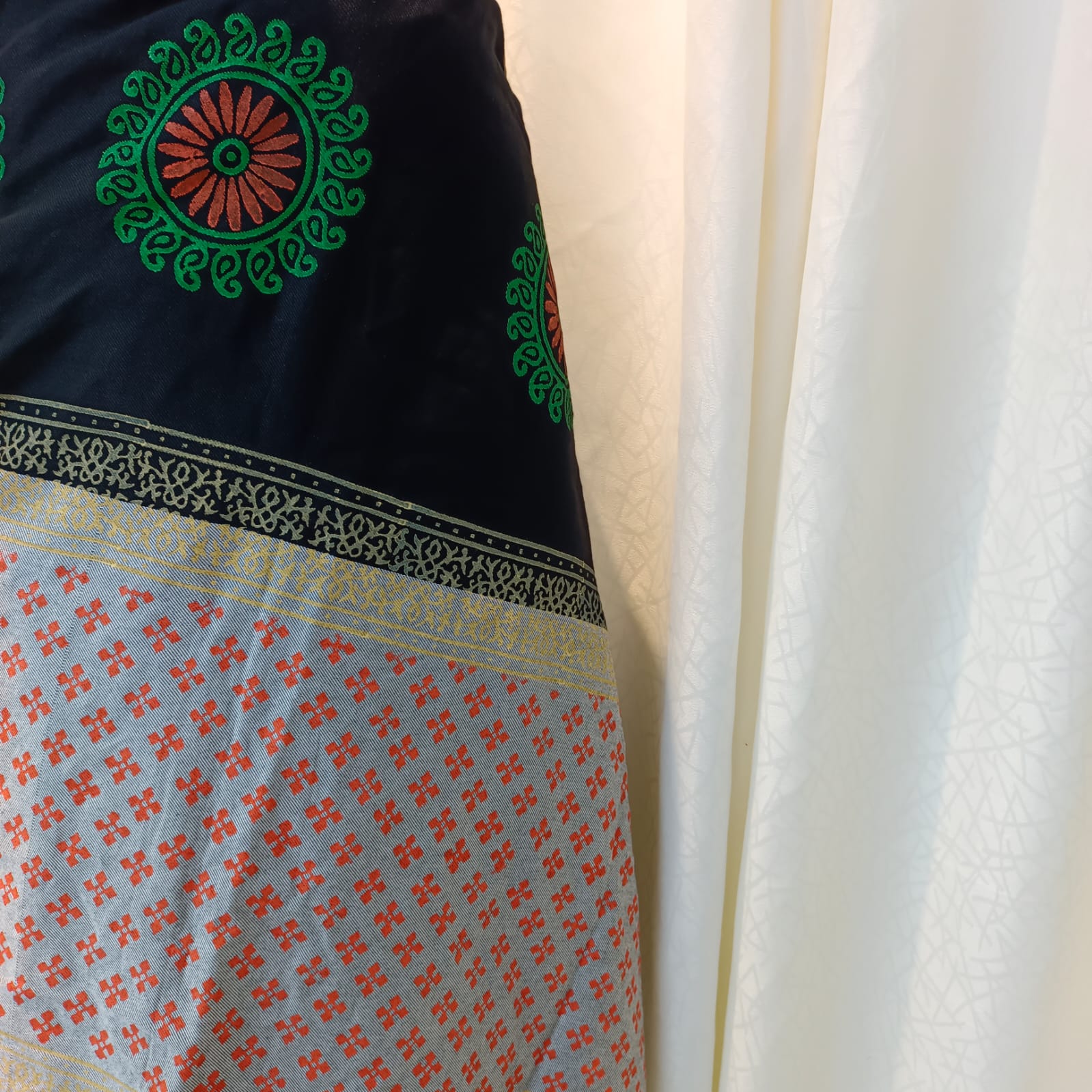 Hand Block Printed Viscose Shawl – Black & Ash