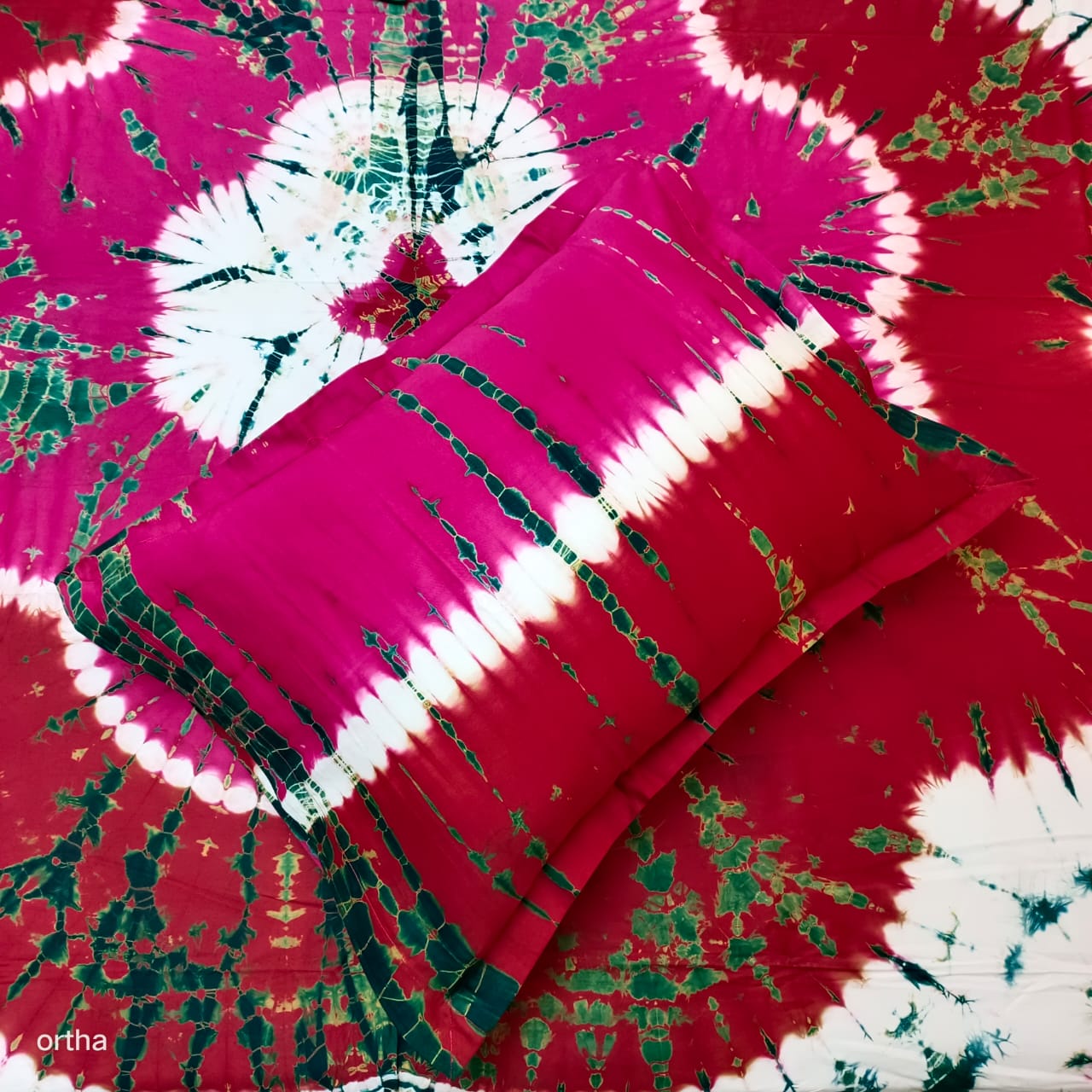Tie-Dye Batik Bedsheet – Ortha Designer Collection – 4 Pecs Set - Image 3