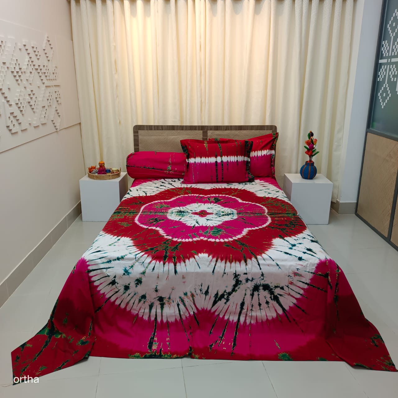 Tie-Dye Batik Bedsheet – Ortha Designer Collection – 4 Pecs Set - Image 5